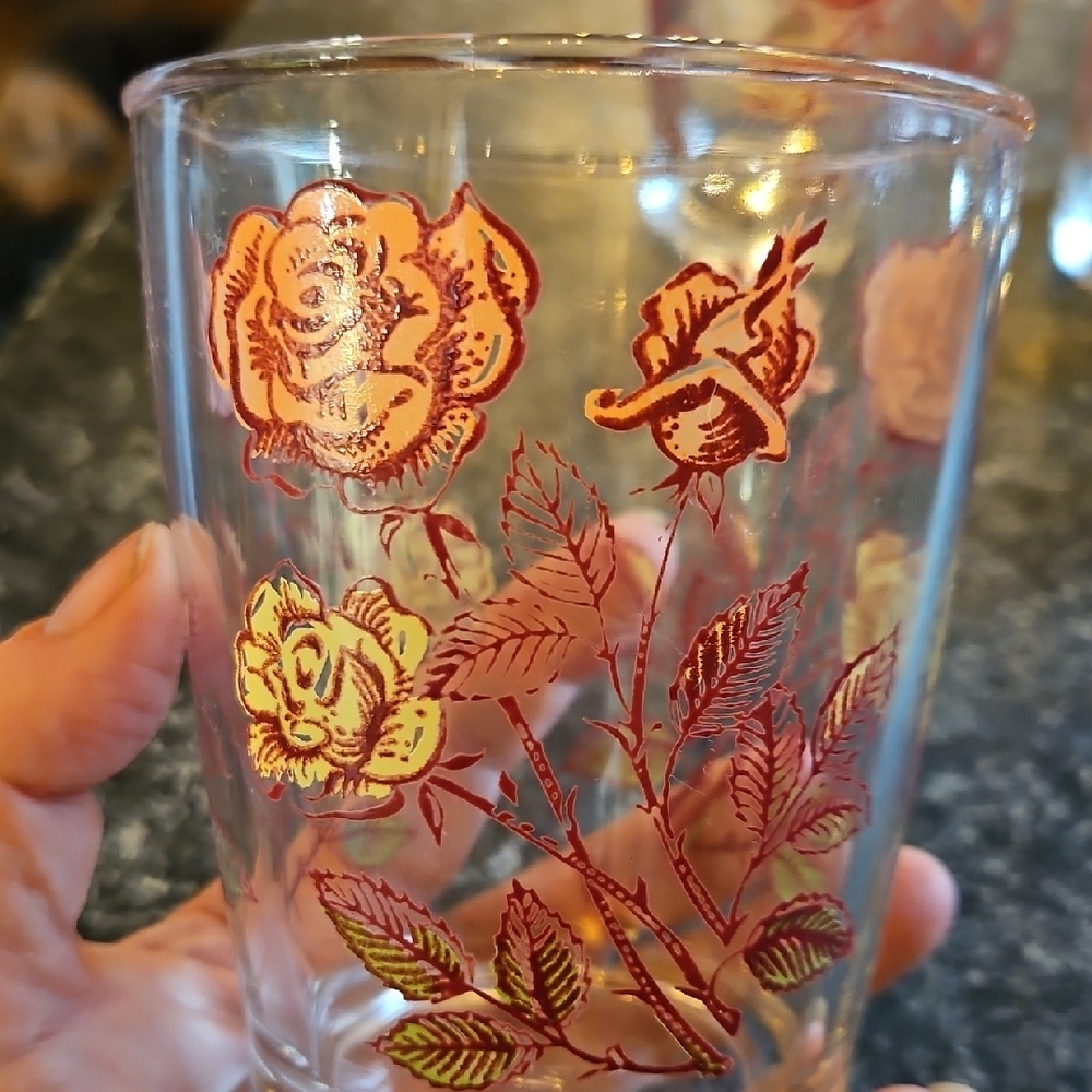 Hazel-Atlas Roses Rocks GLASS - Set of 4 - Picture 2 of 2